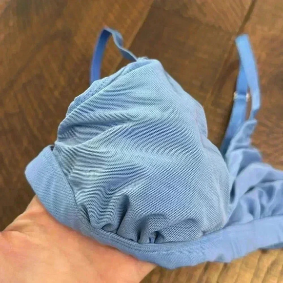 Out From Under Mesh Bra - Picture 4 of 6